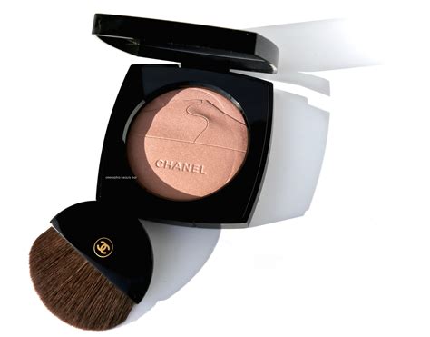 chanel eclat du desert|Chanel Eclat du Desert Illuminating Powder Review & Swatches.